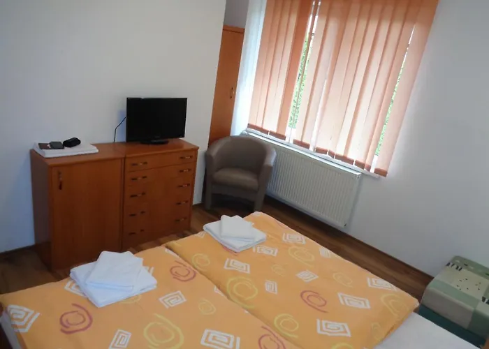 Πανσιόν Dali 3*